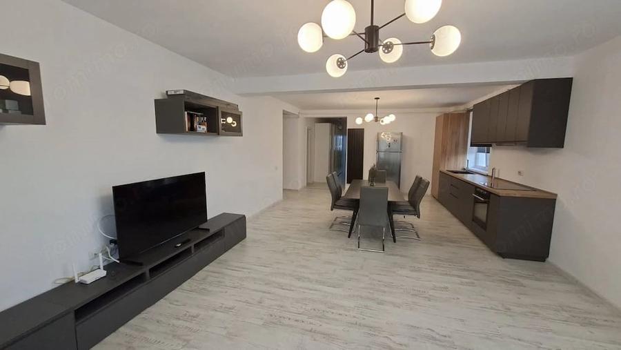 Apartament cu 3 camere decomandat în Ștefănești
