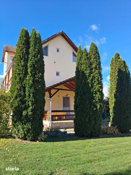 Casă cu Teren 1200 Mp în Viștea