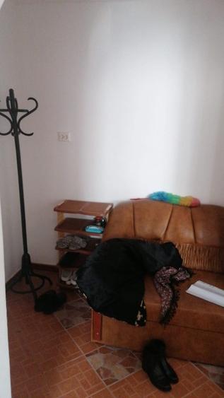 Apartament cu 3 camere semidecomandat în Universității