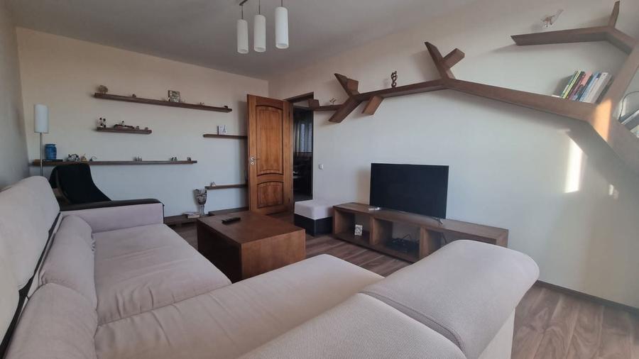 Apartament cu 3 camere decomandat în Prelungirea Ghencea