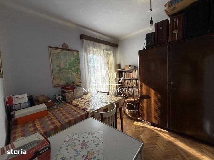 Casă cu 4 camere în Central