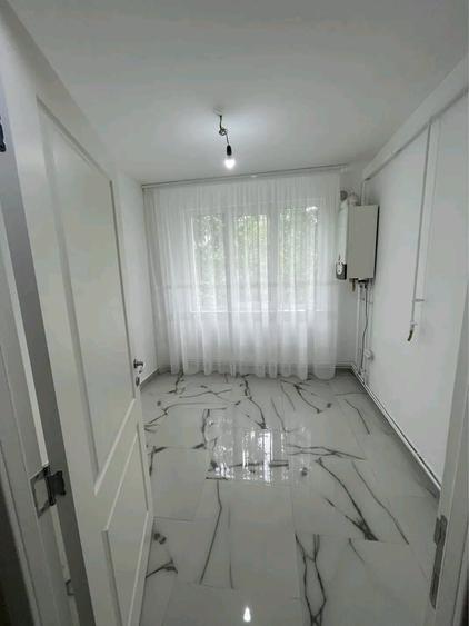 Apartament 3 camere Alexandru,la bld,et.2/4,renovat total, cod:162822 - 1