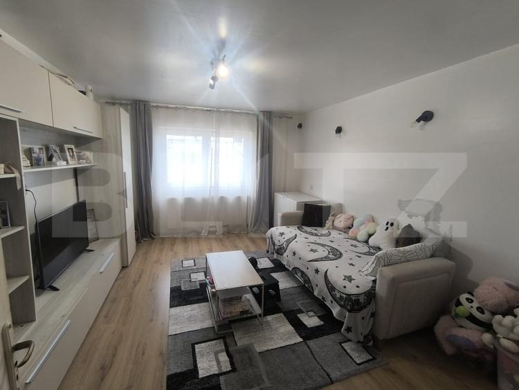 Apartament cu 4 camere decomandat, mobilat în Feldioara