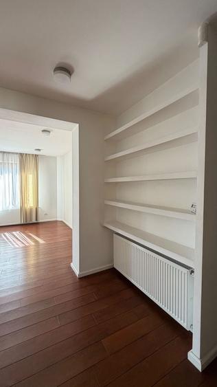 Casă individuală cu 12 camere cu Teren 400 Mp în Kiseleff