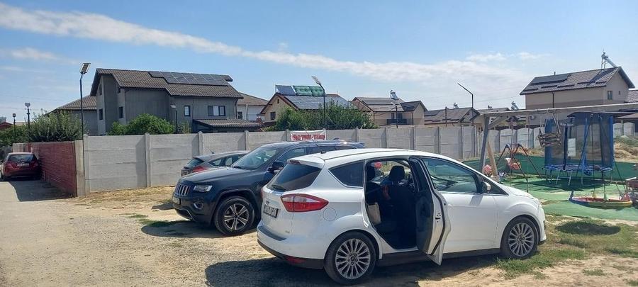 Teren Construcții intravilan de 1000 mp, în Malu Mare