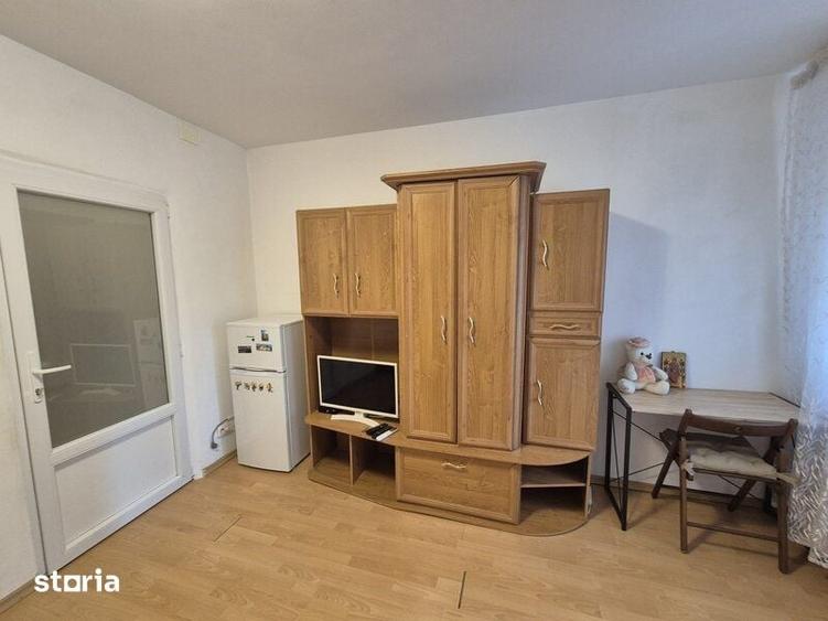 Garsonieră semidecomandată în Titan