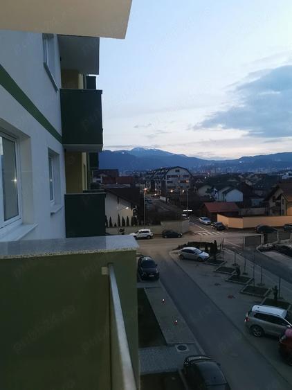 Apartament cu 2 camere decomandat în Tractorul