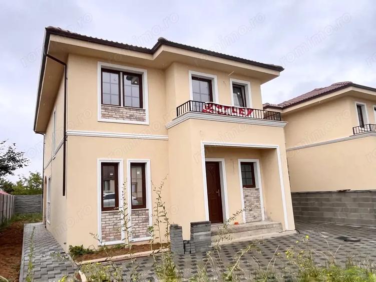 Casă cu 4 camere cu Teren 250 Mp în Giarmata