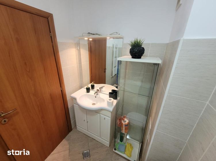 Apartament cu 2 camere, mobilat în Pajura