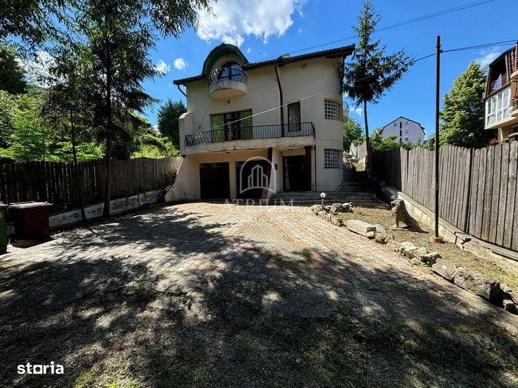 Casă cu 4 camere în Andrei Mureșanu