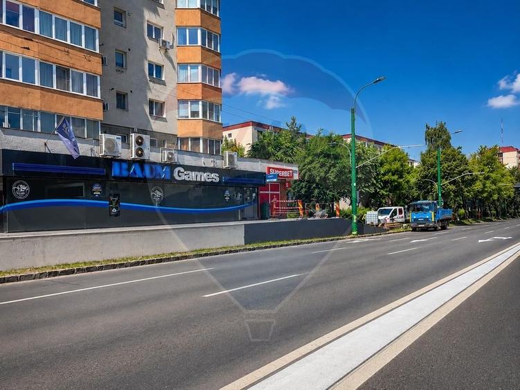 Spațiu comercial, de 230 mp, în Vlahuță