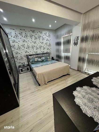 Apartament cu 3 camere decomandat, mobilat în Energia