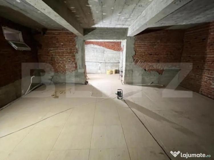 Spa?iu Comercial, 70 mp , demisol, ultracentral - 1