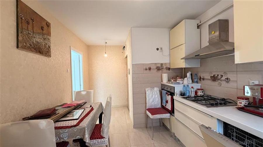 Apartament cu 2 camere, etaj 1, Tatarasi, renovat - 4