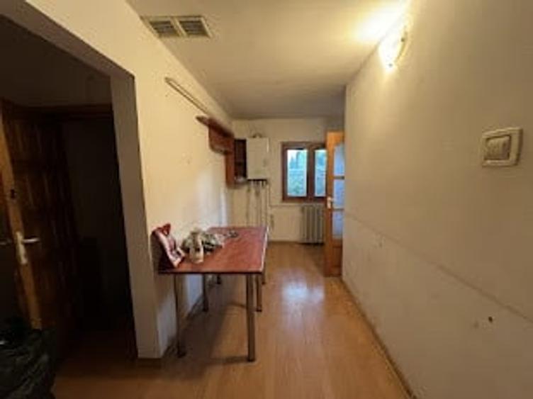 Apartament 4 camere zona Nicolina - 9