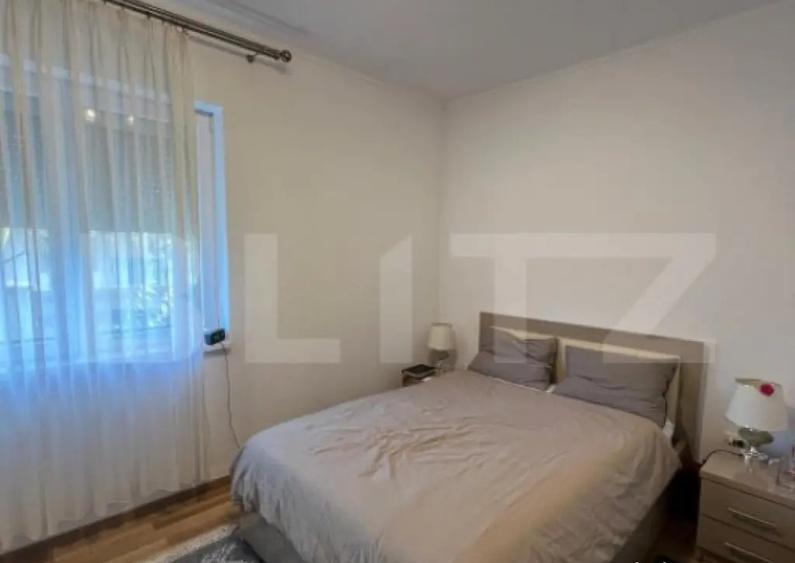 Casa, de vanzare, cu 4 dormitoare + garsoniera, 266 mp util - 11