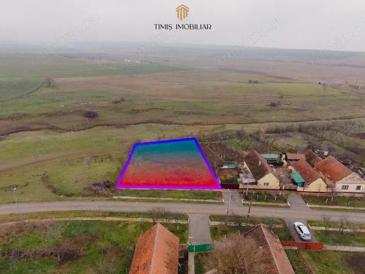 Teren Ianova 1200 mp, vatra satului | asfalt, utilitati | Comision 0% - 16