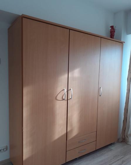 Inchiriez garsoniera - 4