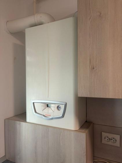 De vanzare apartament 2 camere - 6