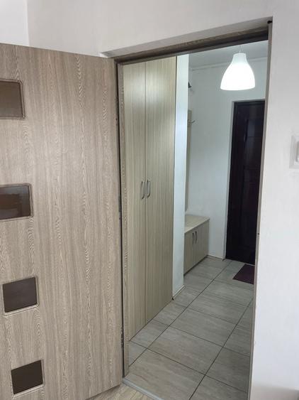 Inchiriez garsoniera Ciuperca - 1