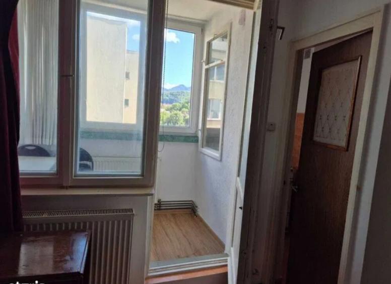 Garsoniera semidecomandat - zona Grivitei - 2