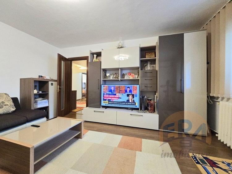Apartament 4 camere | Decomandat | Etaj 3 | Zona Decebal - str. Sovata - 1