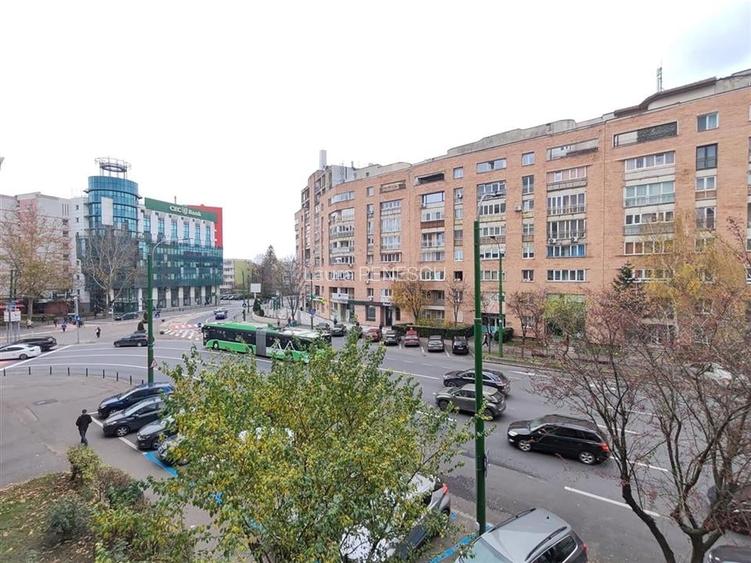 Apartament decomandat cu 2 camere Centrul Civic