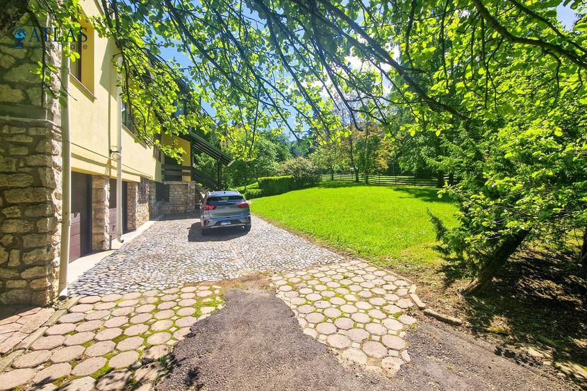 Pozitie de exceptie in Poiana Brasov, vila, orientare sud, intimitate, parcare - 4