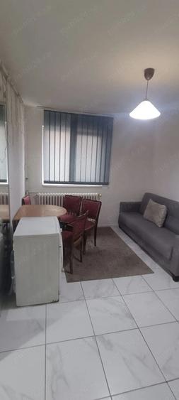 Inchiriez Apartament 2 camere Salaj - 1