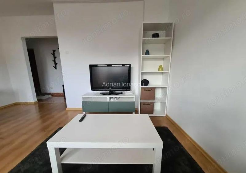 Garsoniera zona Mihai Bravu