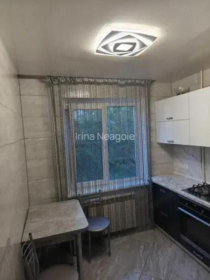 Ofer spre inchiriere un apartament cu o camera situat in zona Complexului Studentesc