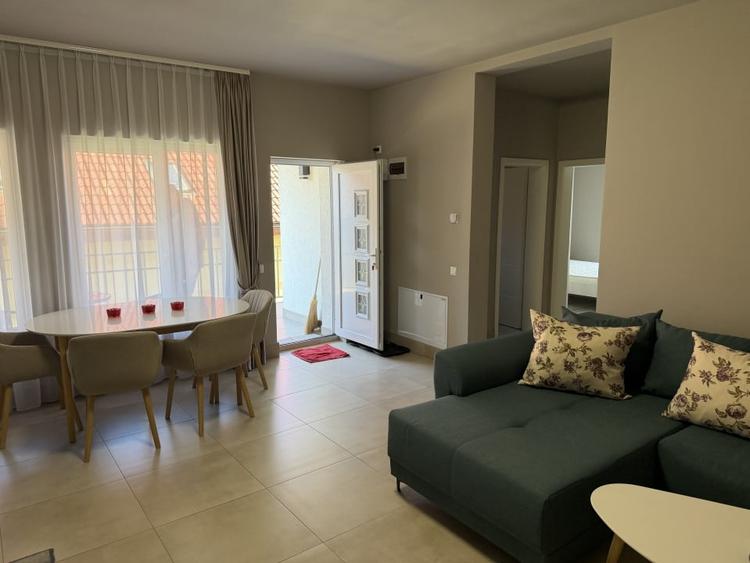 ap 3 camere 2x baii zona pictor brana et 1 terasa 10 mp - 2