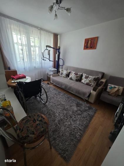 Apartament cu 3 camere decomandat în Central