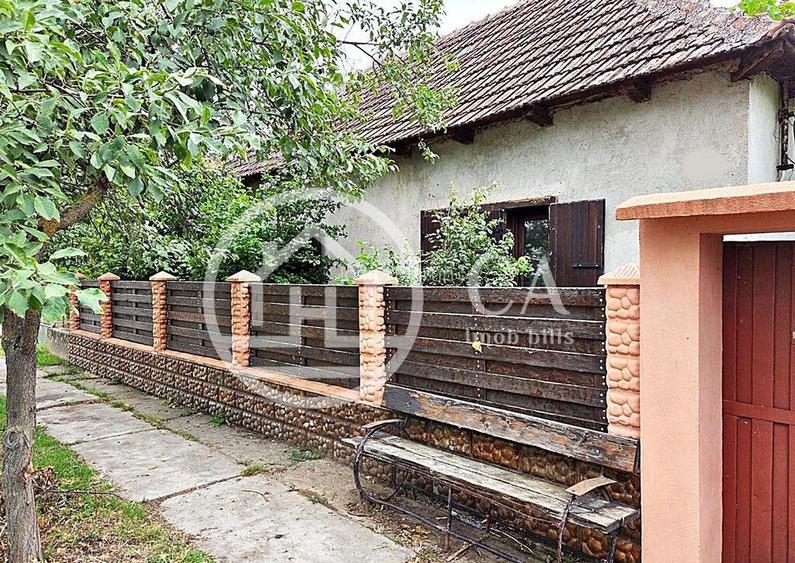 Casa de vanzare cu 4 camere si teren de 1520 in satul Bat... Casa de vanzare cu 4 camere si teren de 1520 in satul Bat...