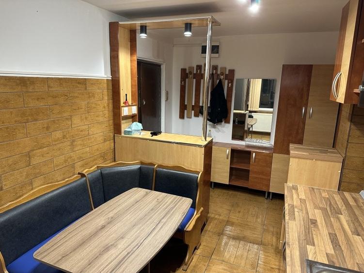 Apartament 2 camere ultramobilat și utit  etaj 2-4 , Brazda lui Novac , - 1