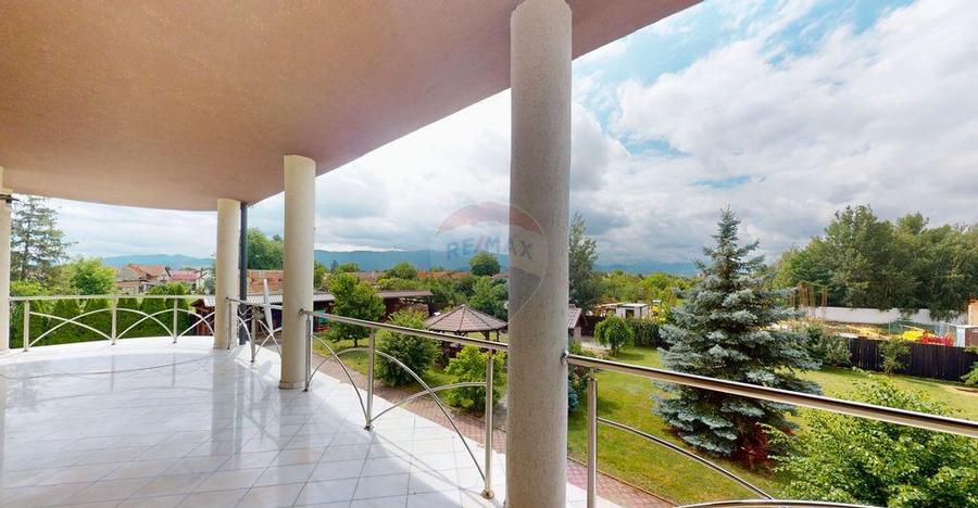 Vila deosebita cu gradina superba ?i panorama - Gh... - 5
