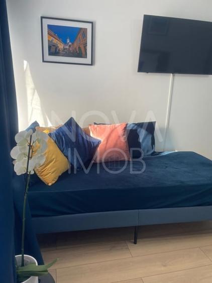 2 garsoniere, regim hotelier - Piata Armelor - 13