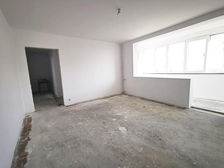 Vanzare 3 cam Obor, Masina de Paine, proaspat zugravit, loc parcare - 14