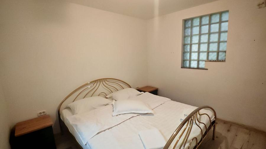 Vila 10 camere,pretabil compartimentare in 2 unitati separate,ASTRA. - 16