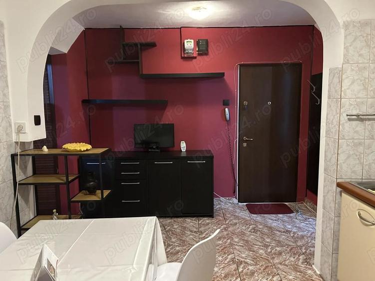 Inchiriez apartament 2 camere - 3