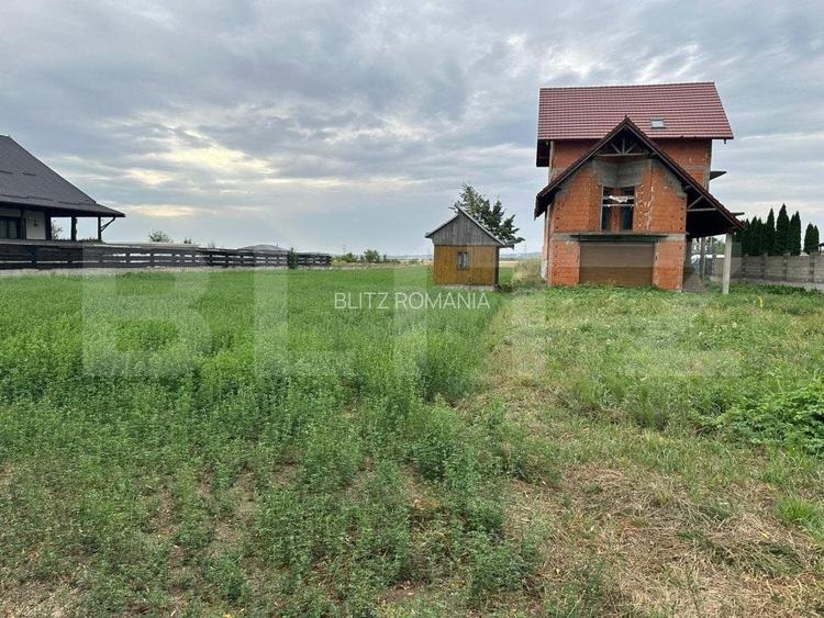 Constructie pretabila investitie , la rosu, Radauti