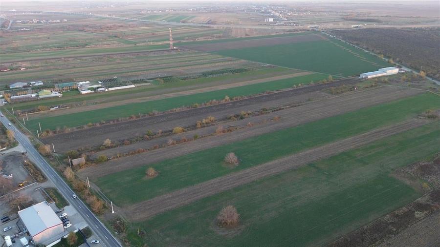 Teren 10.450 mp, D=28 ml, langa AUTOSTRADA A7 - 4