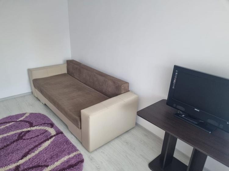 Garsonieră decomandată în Central