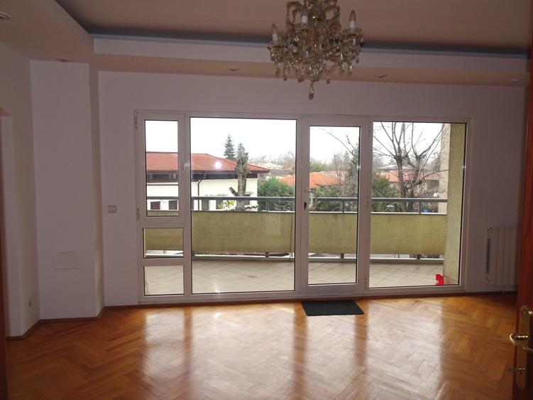 Bloc tip boutique, constr. 2000, parcare subterana si 2 intrari - 25