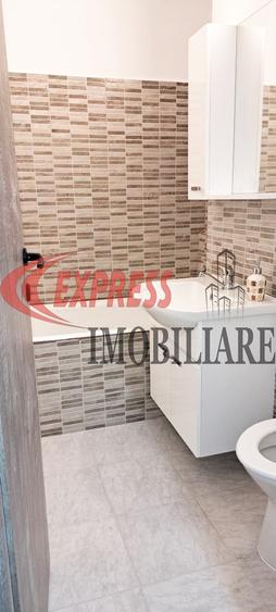 Dristor, Ramnicu Sarat, Piata, Auchan - 5