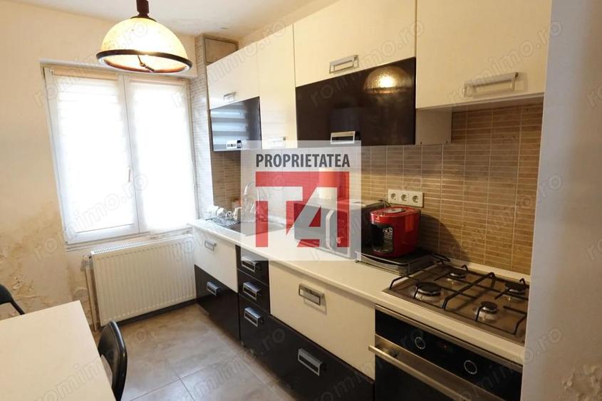 Apartament cu 2 camere de vanzare str Victor Babes - 6