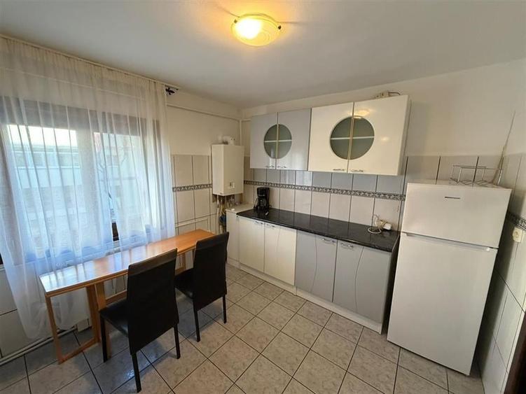 Apartament 3 camere , etaj 1 , 81 mp, CT, zona Lidl (fosta Autogara) - 6