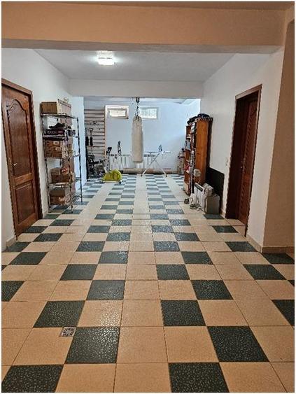 Vila eleganta D+P+1+M | 649 mp | piscina exterioara| renovata complet | Pipera - - 25