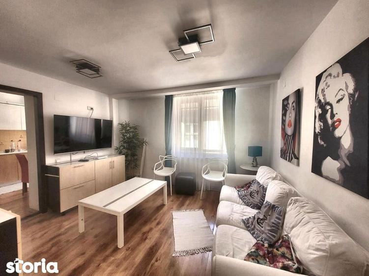 De inchiriat apartament cu 5 camere aproape de Pia?a Unirii - 1
