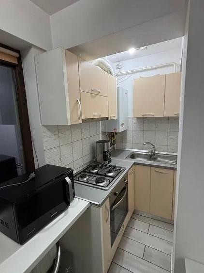Apartament cu 1 camera, etajul 1/4, zona Tatarasi - 6